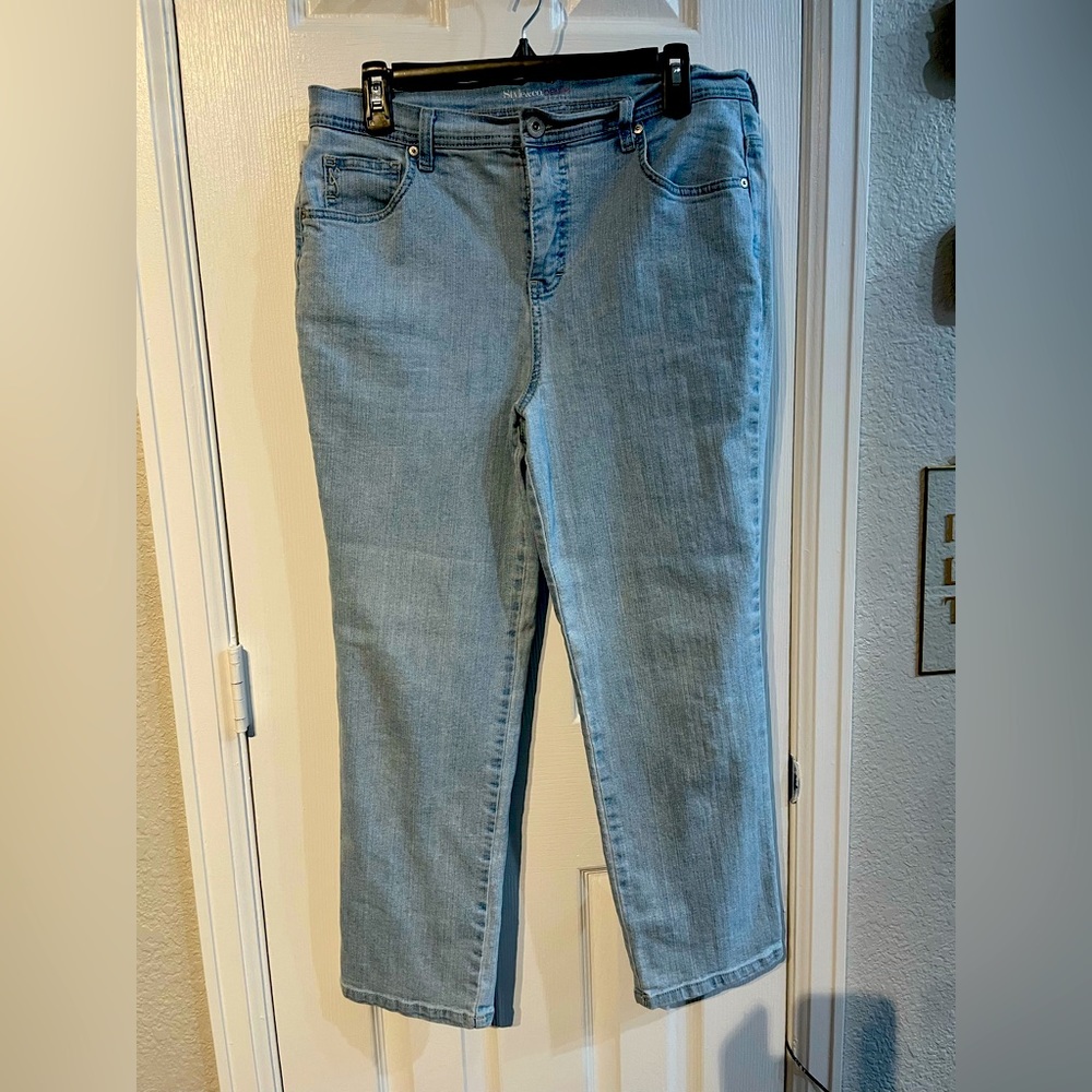 Style and Co ankle, tummy control, tapered leg. Excellent condition.